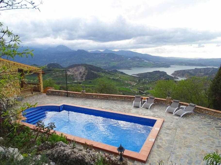 El Valle Dorado El Gastor Luaran gambar
